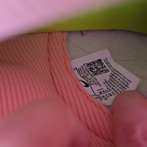 Nike Dunk High Women's shoe in the "Blue Satin" colorway - Picture 4 of 6